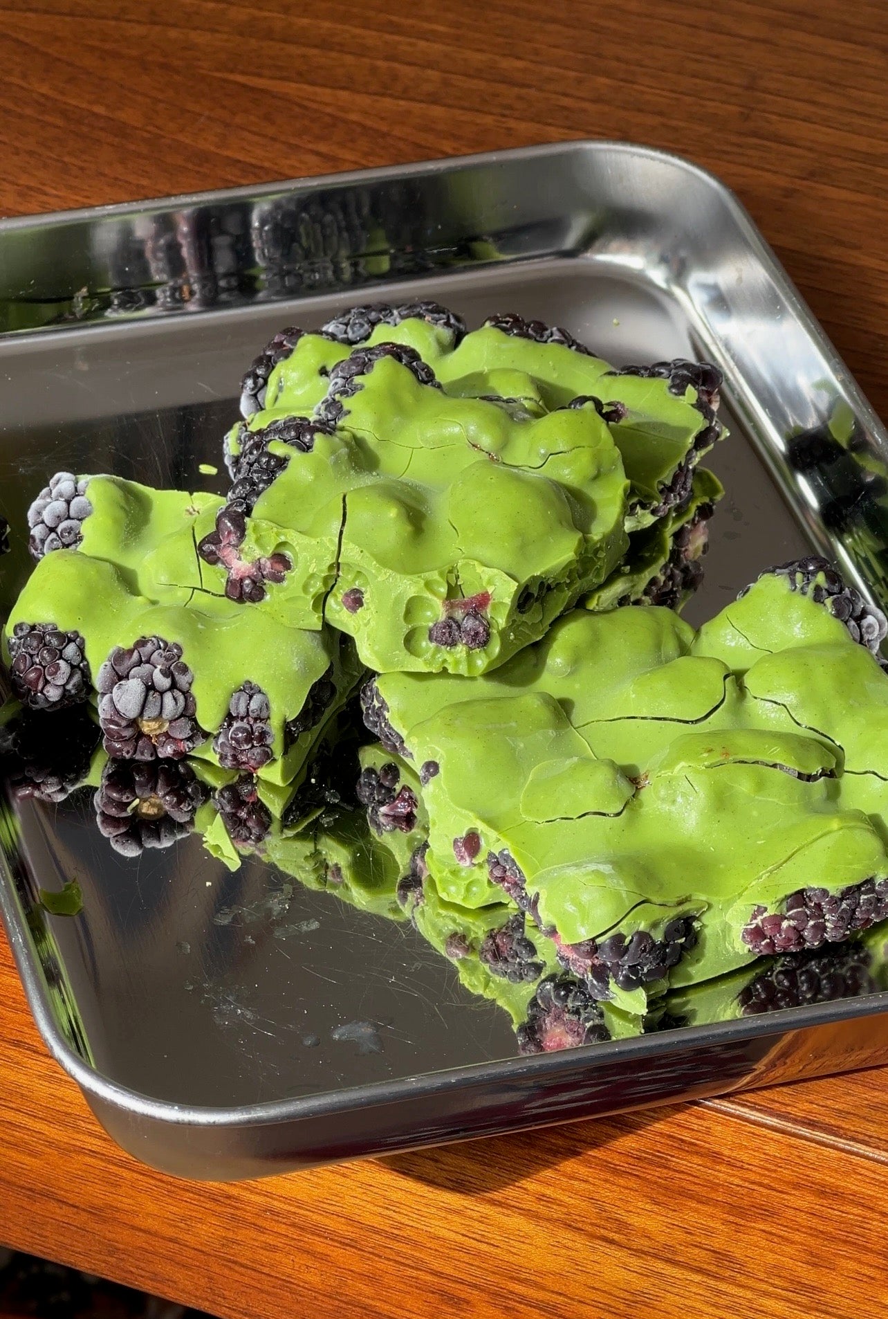 MATCHA BLACKBERRY BARK