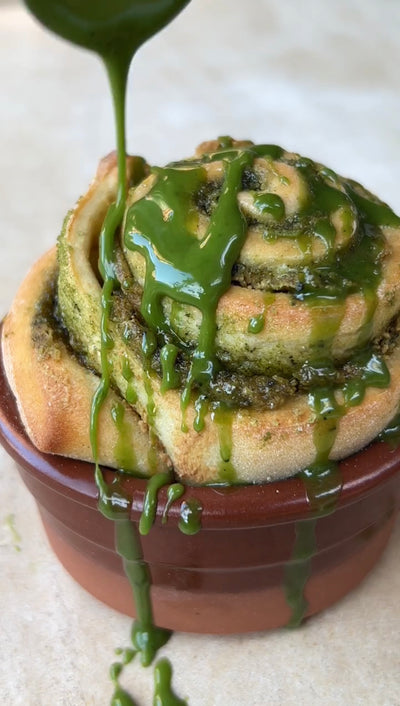 SINGLE SERVE MATCHA CINNAMON ROLL